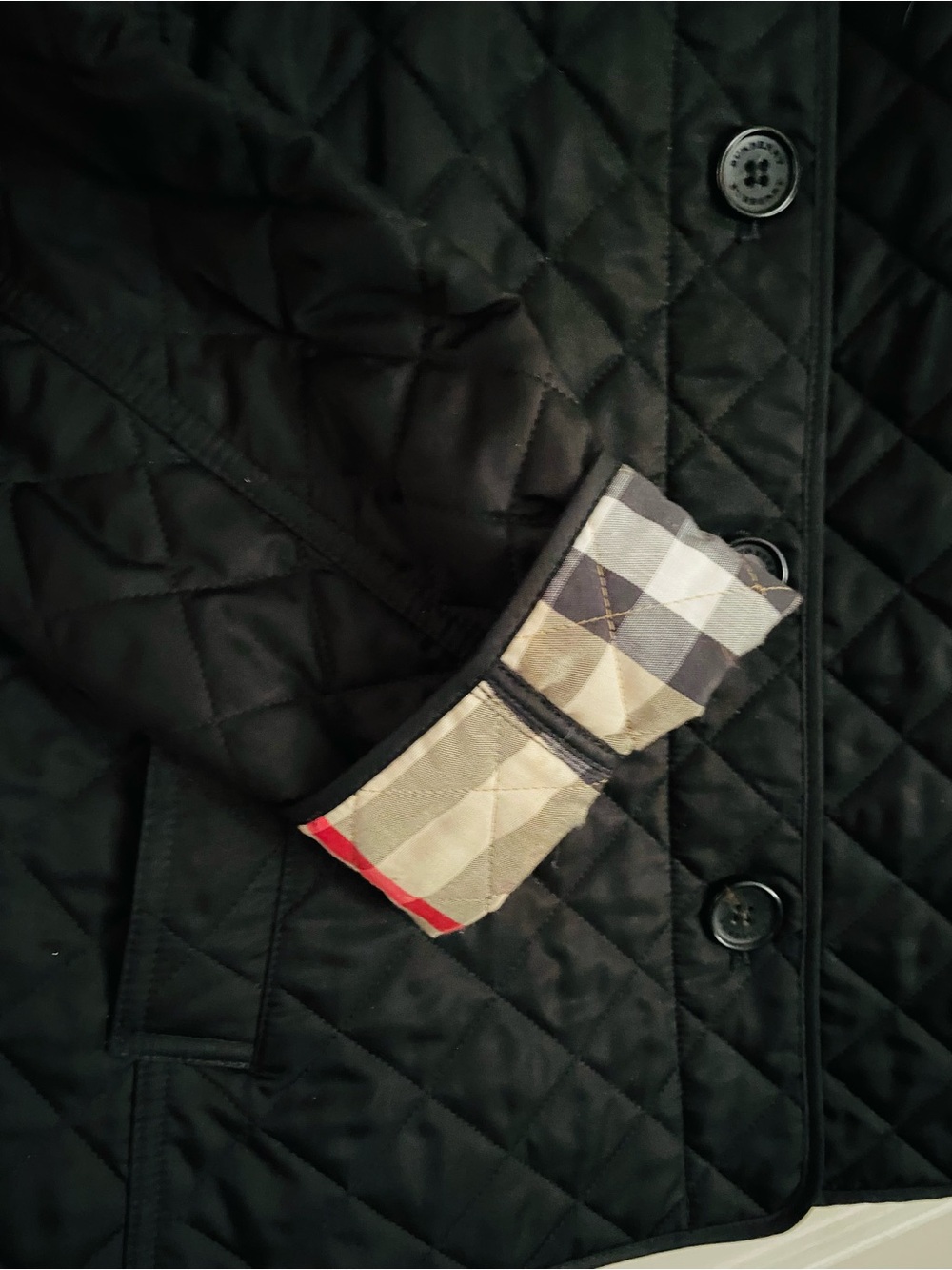 Burberry Diamond Quilted Barn Jacket Black w/Burberry Plaid lining . - Picture 6 of 12